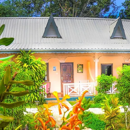 Bernique Guesthouse Insel Insel La Digue Exterior foto