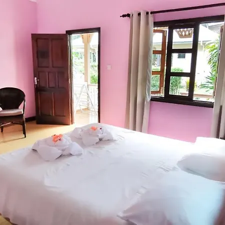 Bernique Guesthouse Insel Insel La Digue Exterior foto