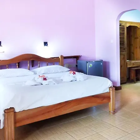 Bernique Guesthouse Insel Insel La Digue Exterior foto