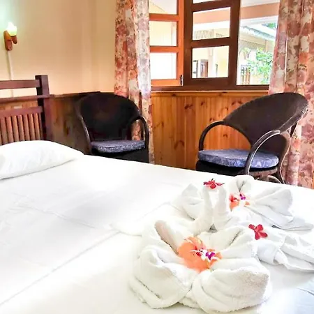 Bernique Guesthouse Insel Insel La Digue Exterior foto