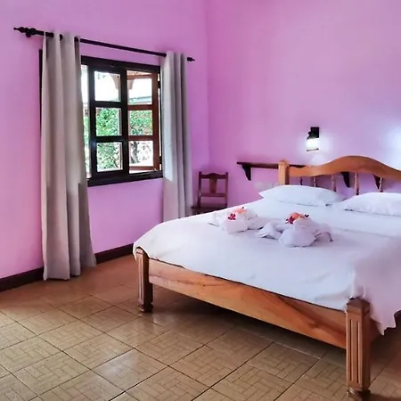 Bernique Guesthouse Insel Insel La Digue Exterior foto