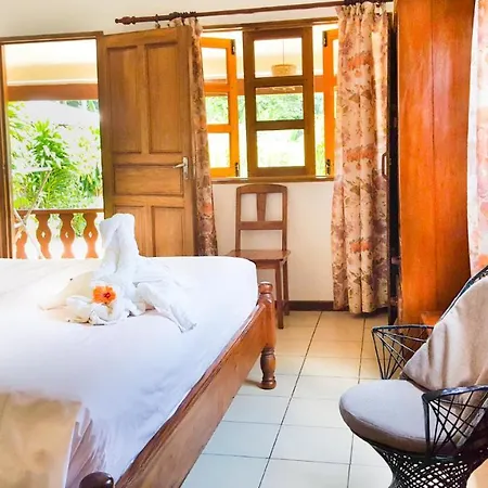 Bernique Guesthouse Insel Insel La Digue Exterior foto