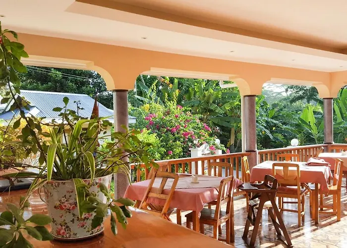 Bernique Guesthouse